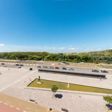 Queen Mary 503 With Terrace By Interhome Апартаменты *