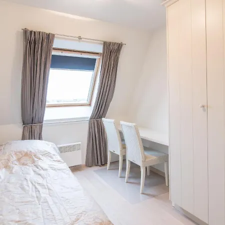 Queen Mary 503 With Terrace By Interhome * Бреден